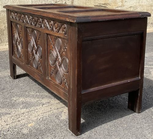 ANTIQUE OAK BLANKET CHEST - ADDITIONAL PHOTO 3