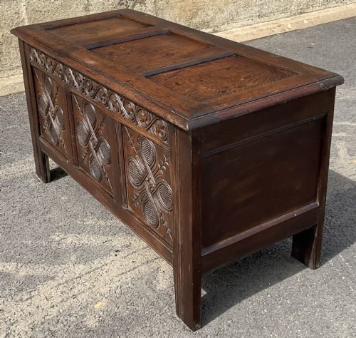ANTIQUE OAK BLANKET CHEST - ADDITIONAL PHOTO 4