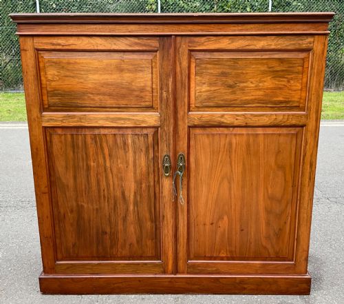 VICTORIAN MAHOGANY TWO DOOR BEDROOM CUPBOARD - ADDITIONAL PHOTO 3