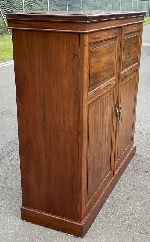 VICTORIAN MAHOGANY TWO DOOR BEDROOM CUPBOARD - ADDITIONAL PHOTO 5