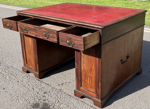 GEORGIAN SMALL MAHOGANY PARTNERS DESK - ADDITIONAL PHOTO 19
