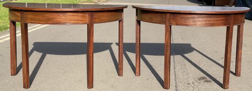 GEORGIAN MAHOGANY EXTENDING DINING TABLE TO SEAT 12 - ADDITIONAL PHOTO 1