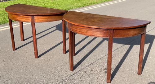 GEORGIAN MAHOGANY EXTENDING DINING TABLE TO SEAT 12 - ADDITIONAL PHOTO 2