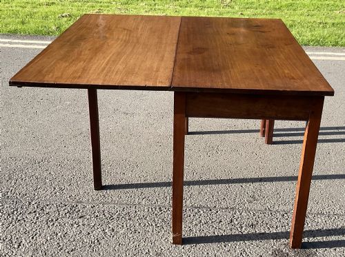 GEORGIAN MAHOGANY EXTENDING DINING TABLE TO SEAT 12 - ADDITIONAL PHOTO 6