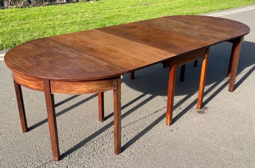 GEORGIAN MAHOGANY EXTENDING DINING TABLE TO SEAT 12 - ADDITIONAL PHOTO 9