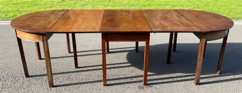 GEORGIAN MAHOGANY EXTENDING DINING TABLE TO SEAT 12 - ADDITIONAL PHOTO 10