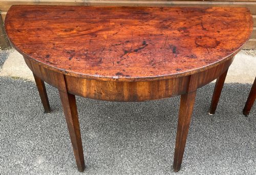 PAIR OF GEORGIAN MAHOGANY DEND CONSOLE TABLES - ADDITIONAL PHOTO 4