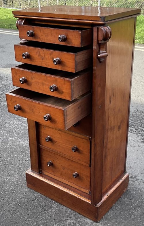 VICTORIAN MAHOGANY WELLINGTON CHEST OF DRAWERS - ADDITIONAL PHOTO 2