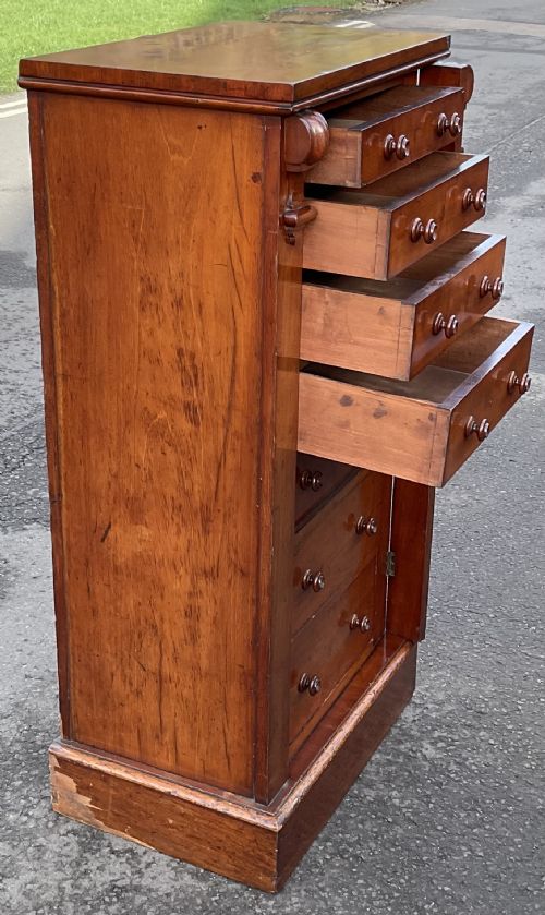 VICTORIAN MAHOGANY WELLINGTON CHEST OF DRAWERS - ADDITIONAL PHOTO 4