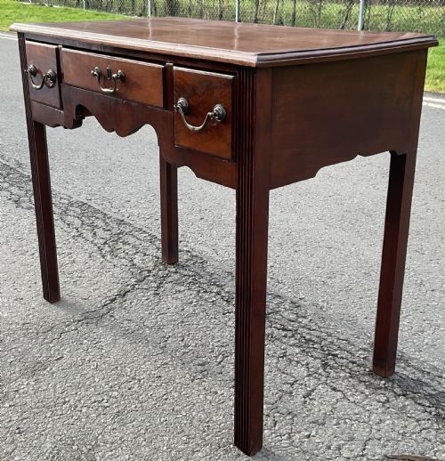 GEORGIAN MAHOGANY SIDE TABLE - ADDITIONAL PHOTO 3