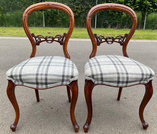 PAIR VICTORIAN WALNUT SIDE CHAIRS - ADDITIONAL PHOTO 1