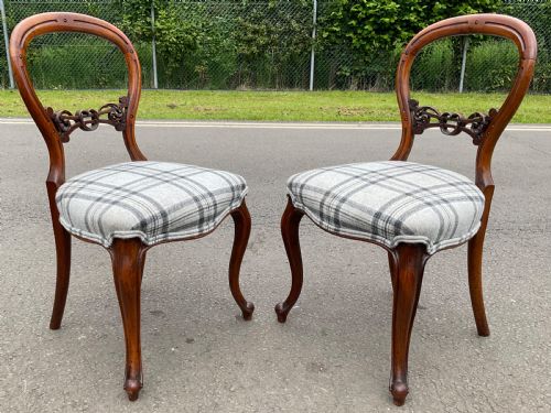 PAIR VICTORIAN WALNUT SIDE CHAIRS - ADDITIONAL PHOTO 3
