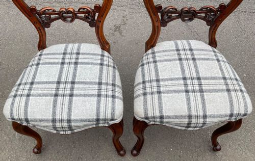 PAIR VICTORIAN WALNUT SIDE CHAIRS - ADDITIONAL PHOTO 5