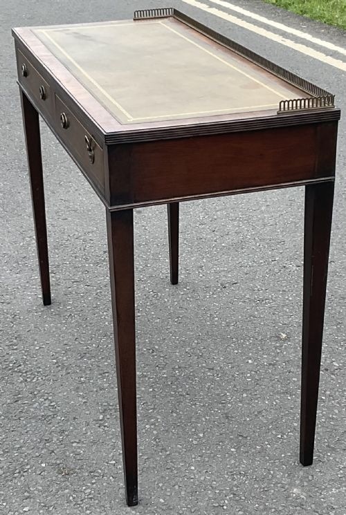 GEORGIAN STYLE MAHOGANY WRITING TABLE - ADDITIONAL PHOTO 1