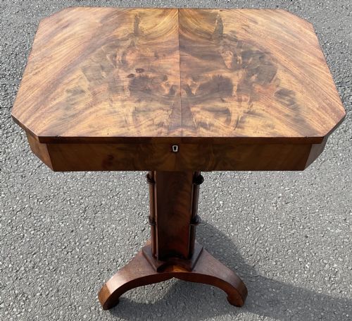 REGENCY MAHOGANY WORKBOX ON STAND - ADDITIONAL PHOTO 2