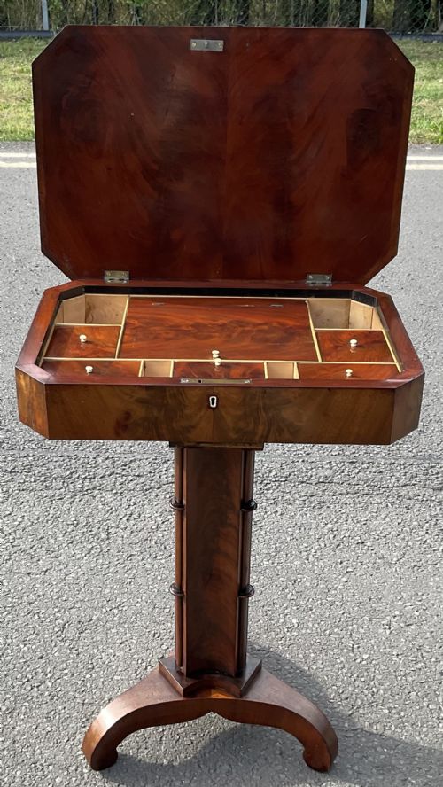 REGENCY MAHOGANY WORKBOX ON STAND - ADDITIONAL PHOTO 4