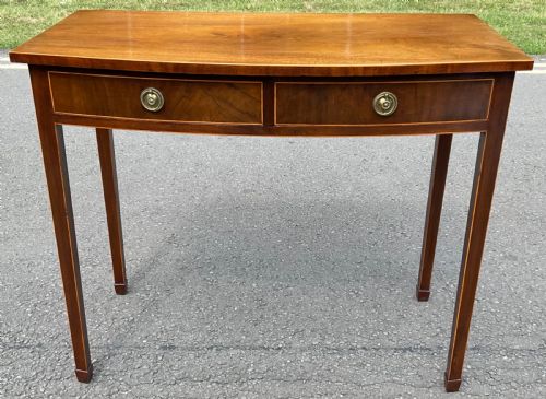 GEORGIAN BOWFRONT MAHOGANY SIDE TABLE - ADDITIONAL PHOTO 7