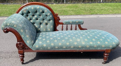 VICTORIAN MAHOGANY FRAMED SETTEE - ADDITIONAL PHOTO 2