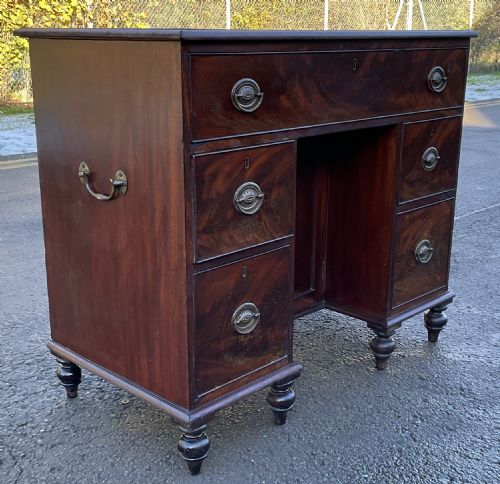 GEORGIAN SMALL MAHOGANY WRITING DESK - ADDITIONAL PHOTO 2