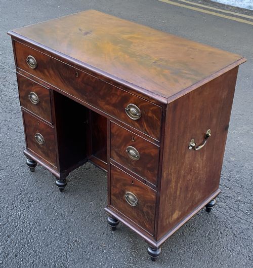 GEORGIAN SMALL MAHOGANY WRITING DESK - ADDITIONAL PHOTO 3