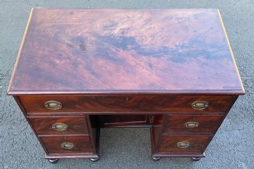 GEORGIAN SMALL MAHOGANY WRITING DESK - ADDITIONAL PHOTO 5