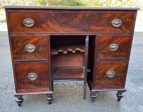 GEORGIAN SMALL MAHOGANY WRITING DESK - ADDITIONAL PHOTO 6