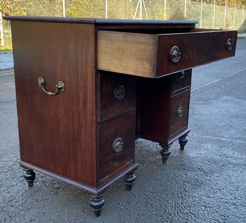 GEORGIAN SMALL MAHOGANY WRITING DESK - ADDITIONAL PHOTO 10