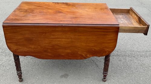 REGENCY MAHOGANY PEMBROKE DINING TABLE - ADDITIONAL PHOTO 2