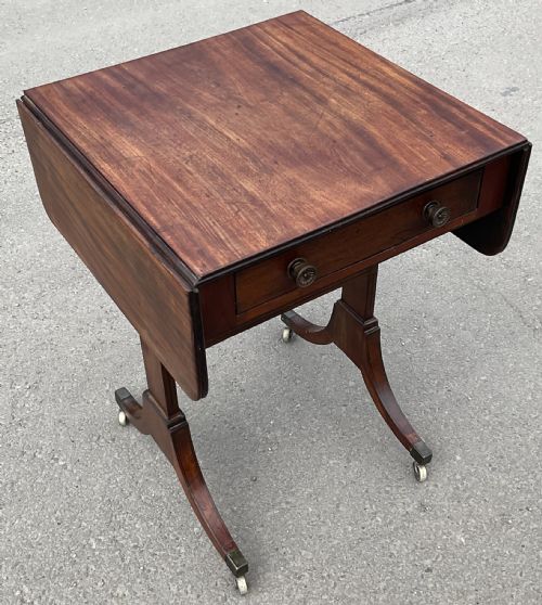 GEORGIAN SMALL MAHOGANY DROPLEAF SOFA TABLE - ADDITIONAL PHOTO 2