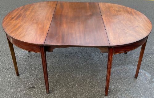 GEORGIAN MAHOGANY EXTENDING DINING TABLE TO SEAT TWELVE - ADDITIONAL PHOTO 7