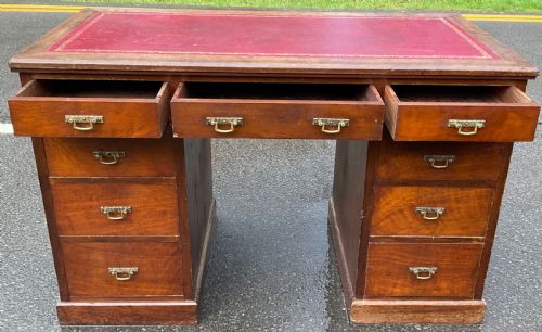 VICTORIAN MAHOGANY KNEEHOLE WRITING DESK - ADDITIONAL PHOTO 7