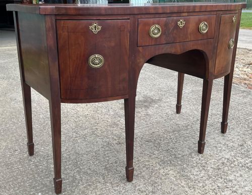 GEORGIAN MAHOGANY BOWFRONT SIDEBOARD - ADDITIONAL PHOTO 1