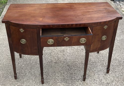 GEORGIAN MAHOGANY BOWFRONT SIDEBOARD - ADDITIONAL PHOTO 2