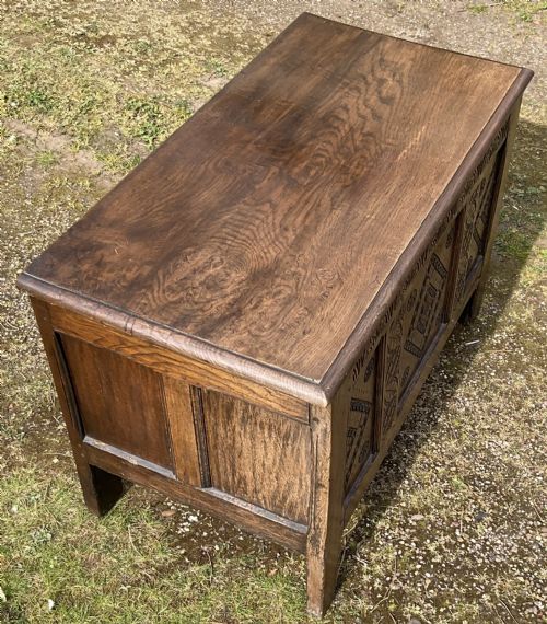 ANTIQUE OAK BLANKET CHEST - ADDITIONAL PHOTO 2
