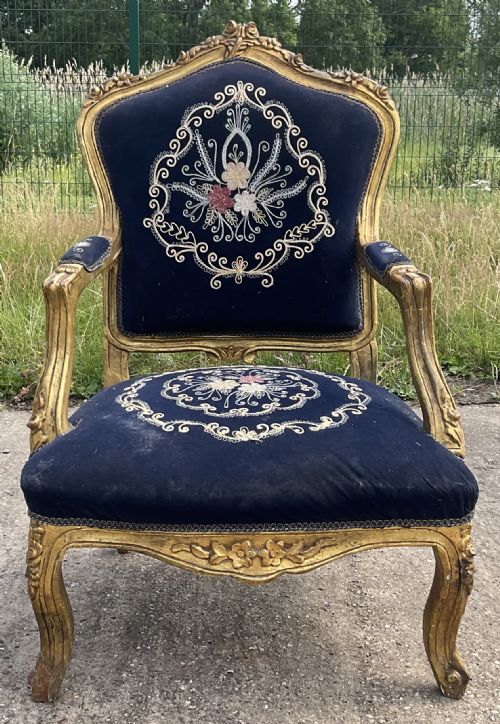 VICTORIAN GILT FIRESIDE ARMCHAIR - ADDITIONAL PHOTO 4