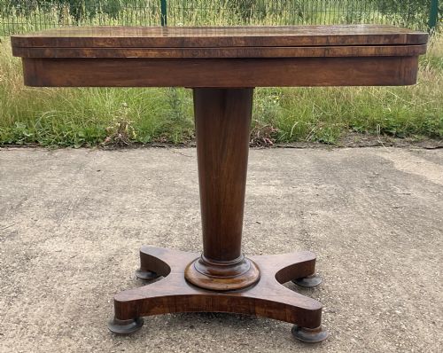 EARLY VICTORIAN MAHOGANY FOLDOVER CARD TABLE - ADDITIONAL PHOTO 1