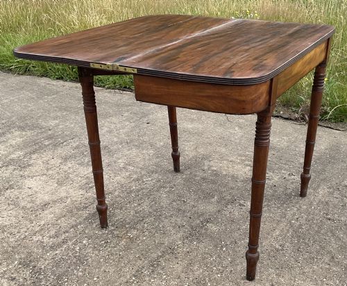 GEORGIAN MAHOGANY FOLDOVER TEA TABLE - ADDITIONAL PHOTO 3