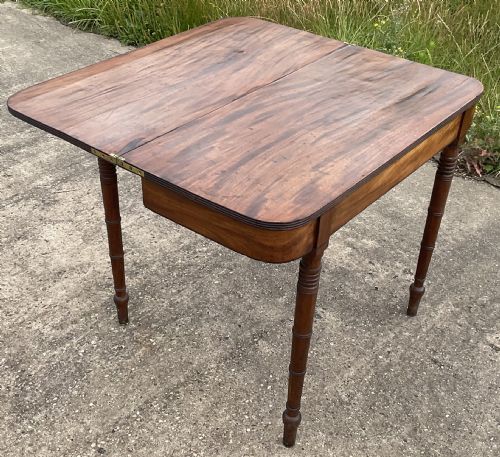 GEORGIAN MAHOGANY FOLDOVER TEA TABLE - ADDITIONAL PHOTO 4