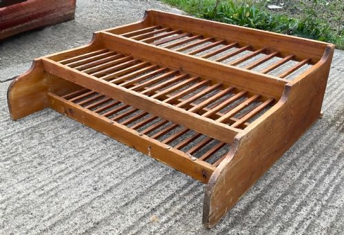 Pine Hanging Kitchen Plate Rack