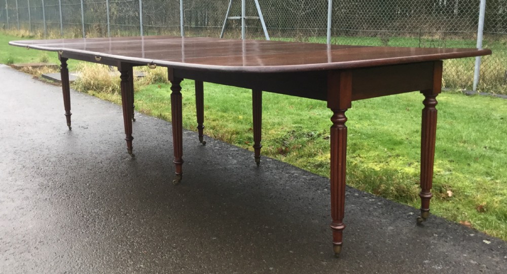 Regency Mahogany Extending Dining Table to Seat Twelve  View XI