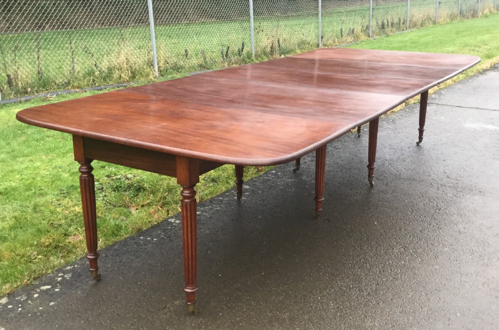 Regency Mahogany Extending Dining Table to Seat Twelve  View XII