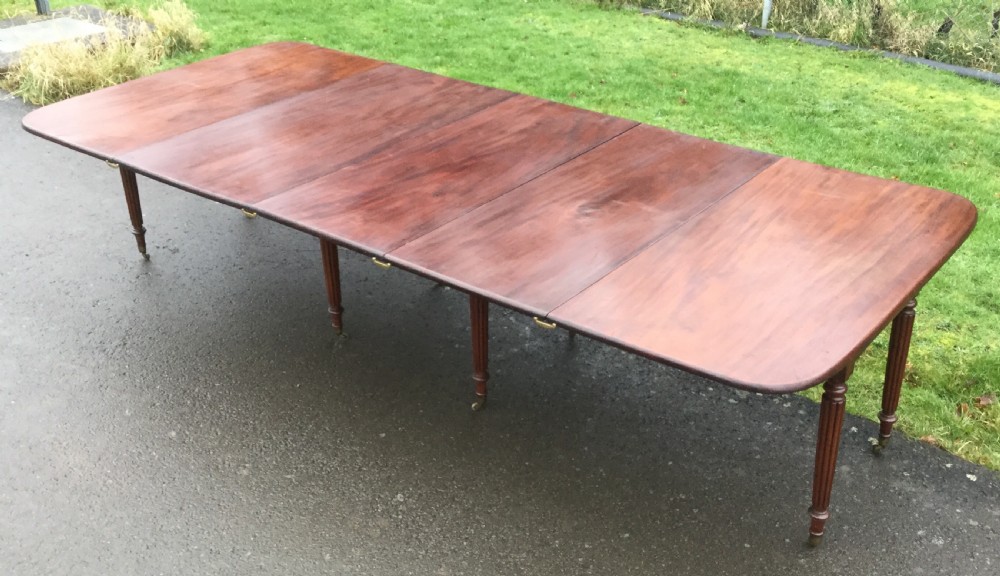 Regency Mahogany Extending Dining Table to Seat Twelve  View XV