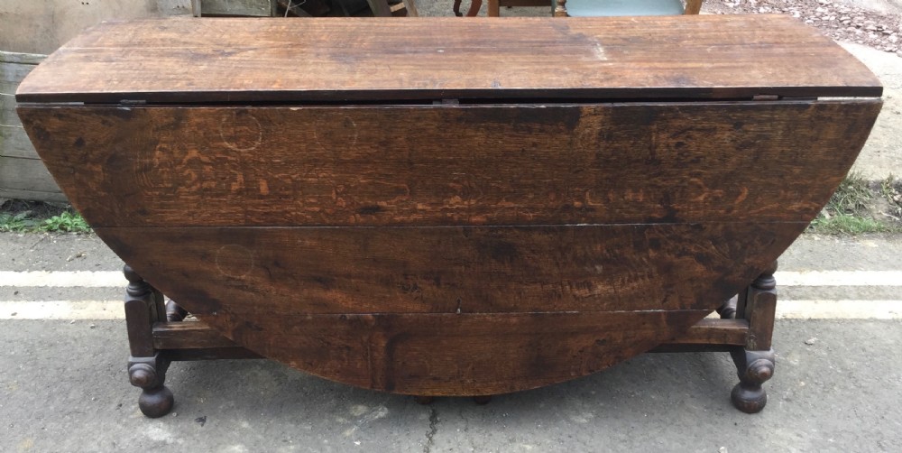 Georgian Oak Circular Top Double Gateleg Dining Table View VII
