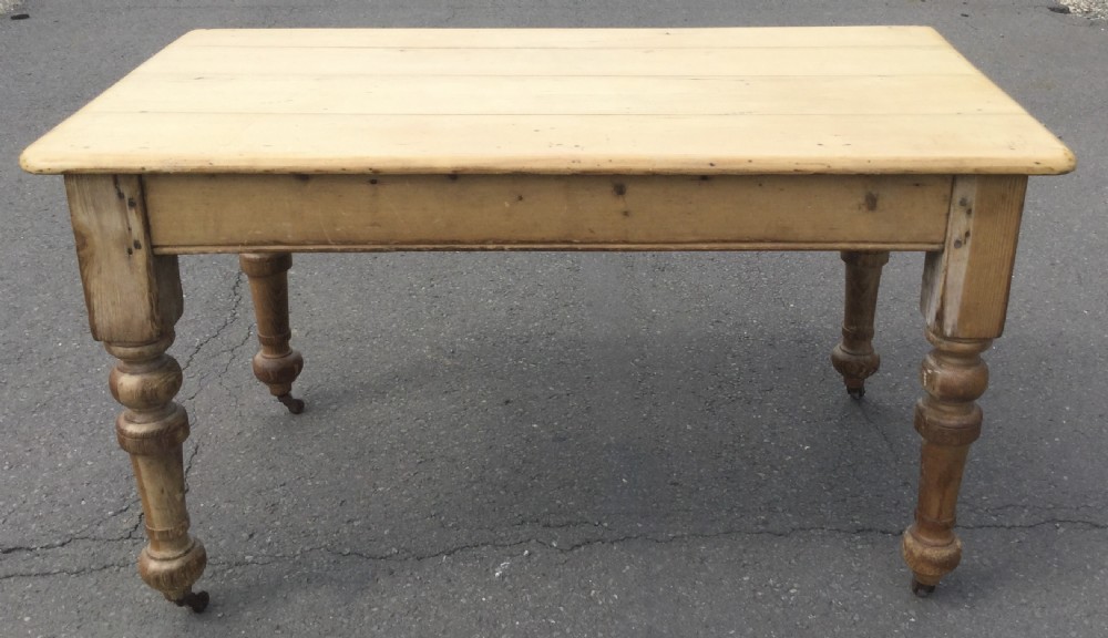 Victorian Pine Kitchen Table  View VI