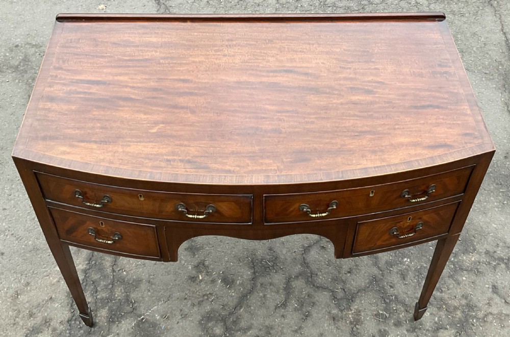 Georgian Style Bowfront Mahogany Dressing Table  View III