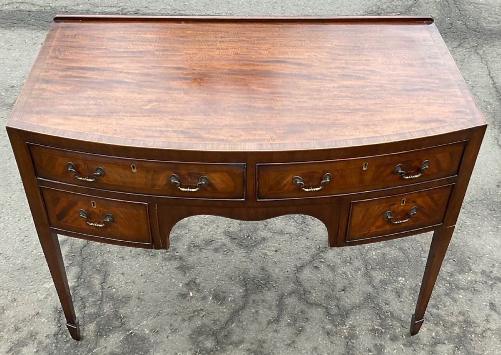 Georgian Style Bowfront Mahogany Dressing Table  View IV
