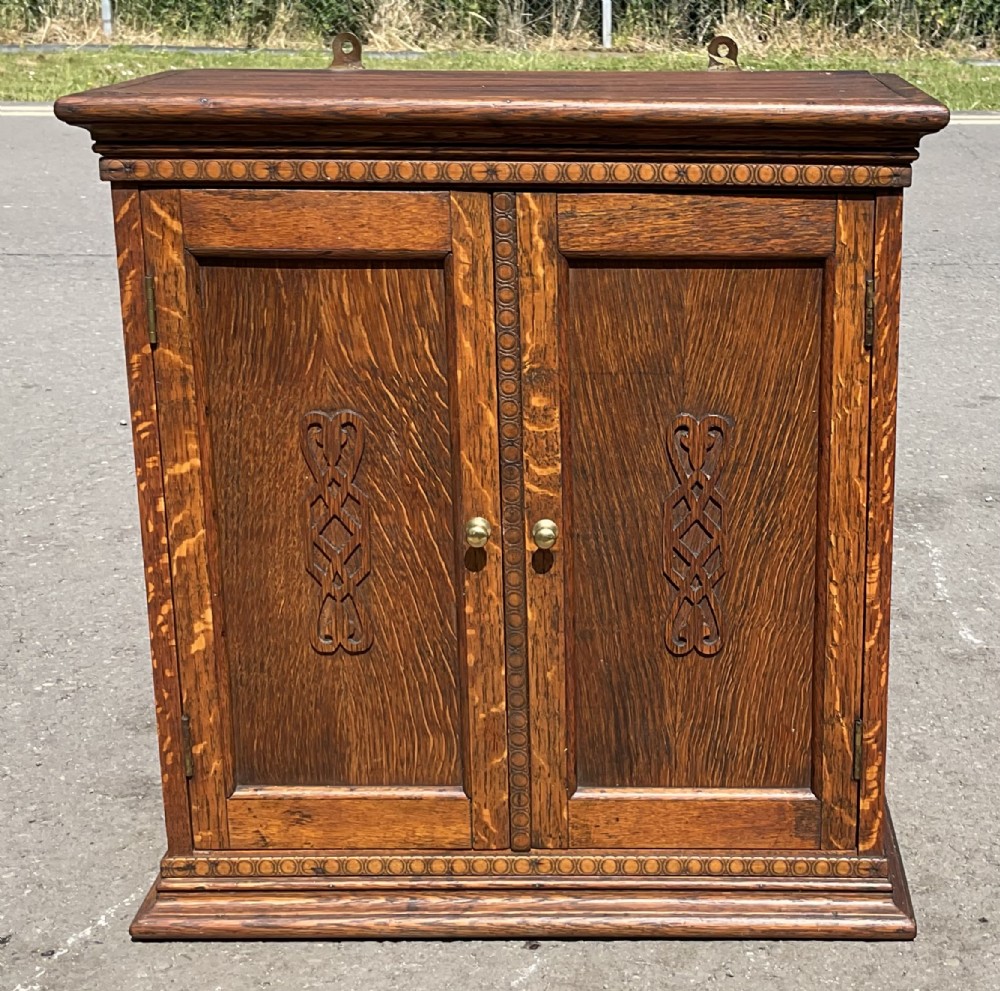 Oak Hanging Wall Cupboard 