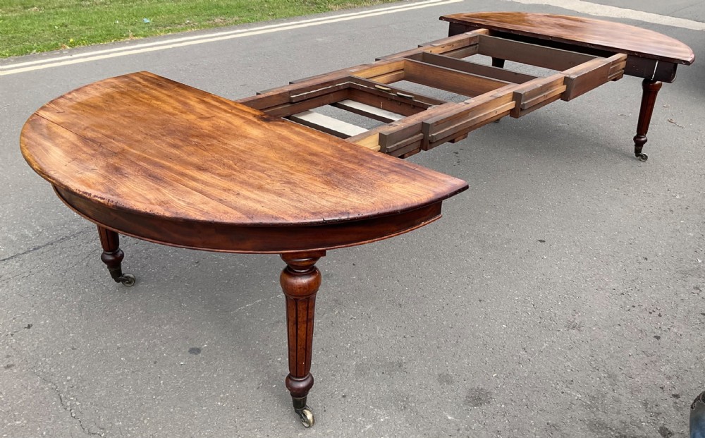Victorian Round Mahogany Extending Dining Table  View XII