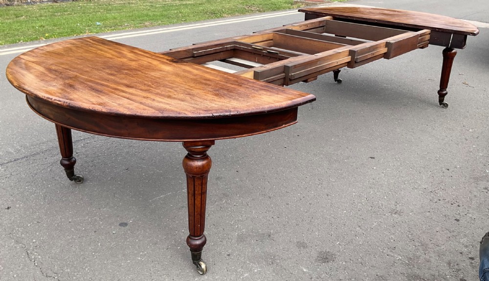 Victorian Round Mahogany Extending Dining Table  View XIV