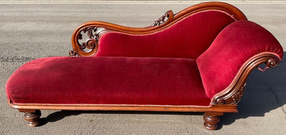 Victorian Mahogany Framed Chaise Longue
